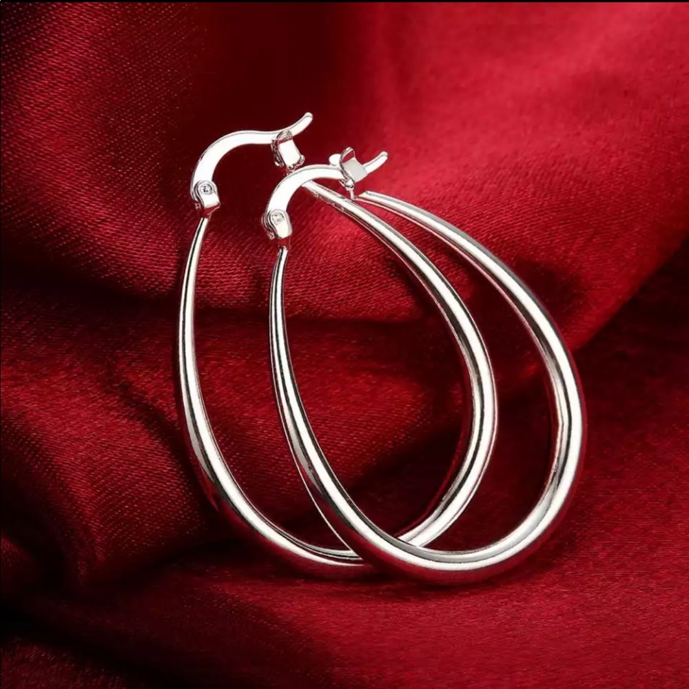 New Women’s Lady Big Hoop Earrings